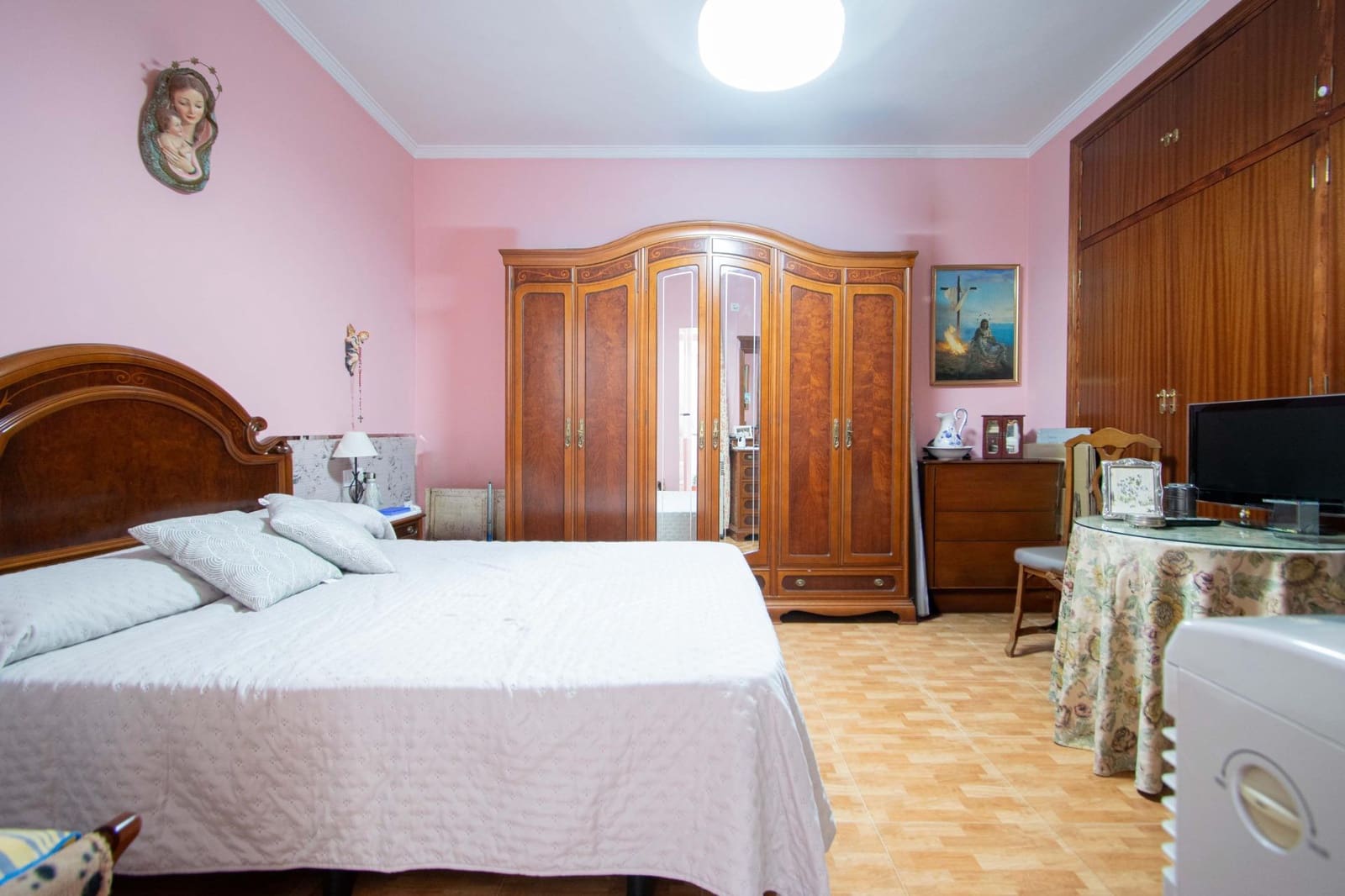 4 quarto Moradia em Banda para venda em Sevilha cidade - 180 000 € (Ref: 10024238)