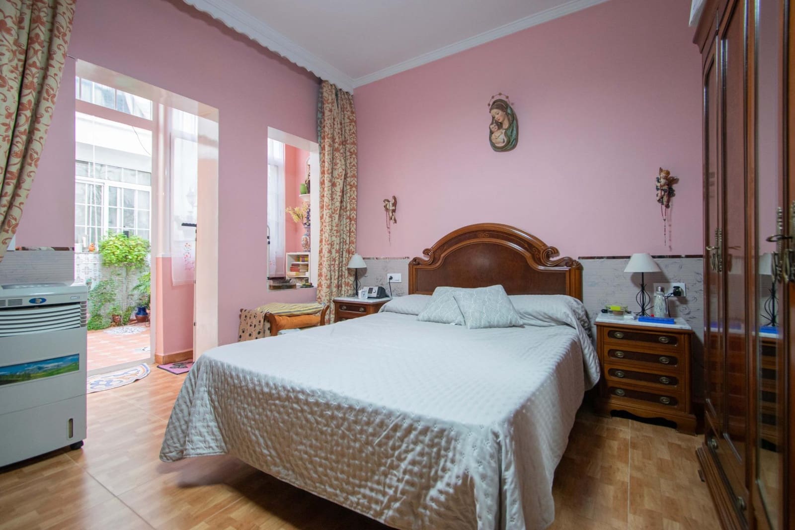 4 quarto Moradia em Banda para venda em Sevilha cidade - 180 000 € (Ref: 10024238)