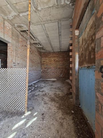 Casa de 4 habitaciones en Guillena en venta - 129.900 € (Ref: 10024241)