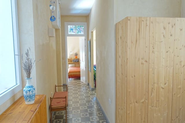 2 bedroom Flat for sale in Seville city - € 425,000 (Ref: 10025818)