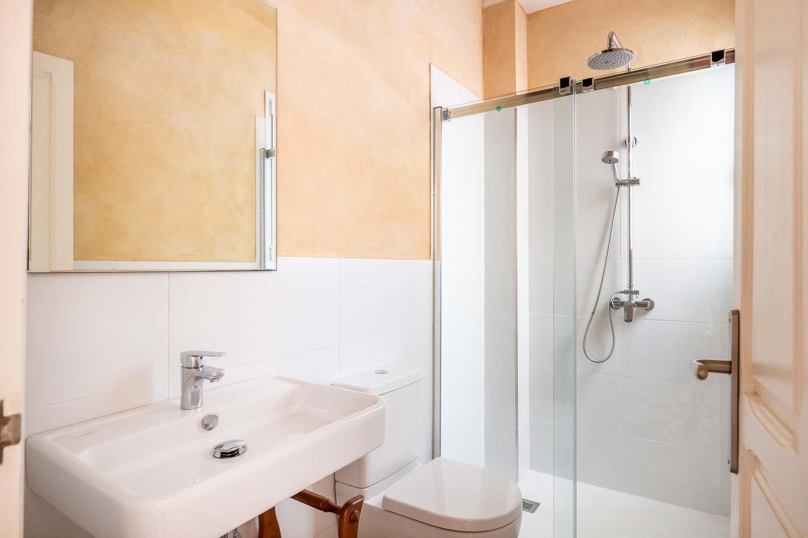 2 bedroom Flat for sale in Seville city - € 425,000 (Ref: 10025818)