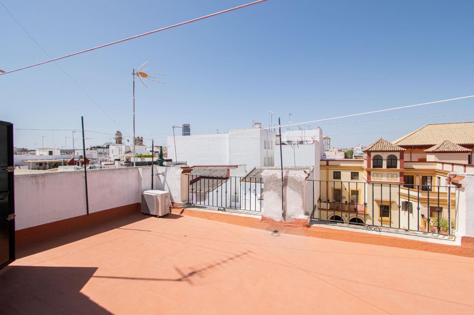 2 bedroom Flat for sale in Seville city - € 425,000 (Ref: 10025818)