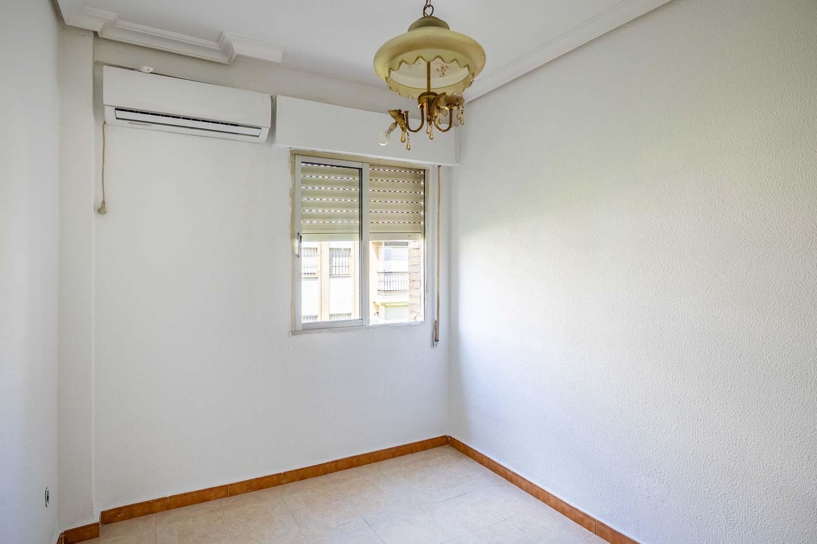 2 sovrum Lägenhet till salu i Sevilla stad - 155 000 € (Ref: 10025819)