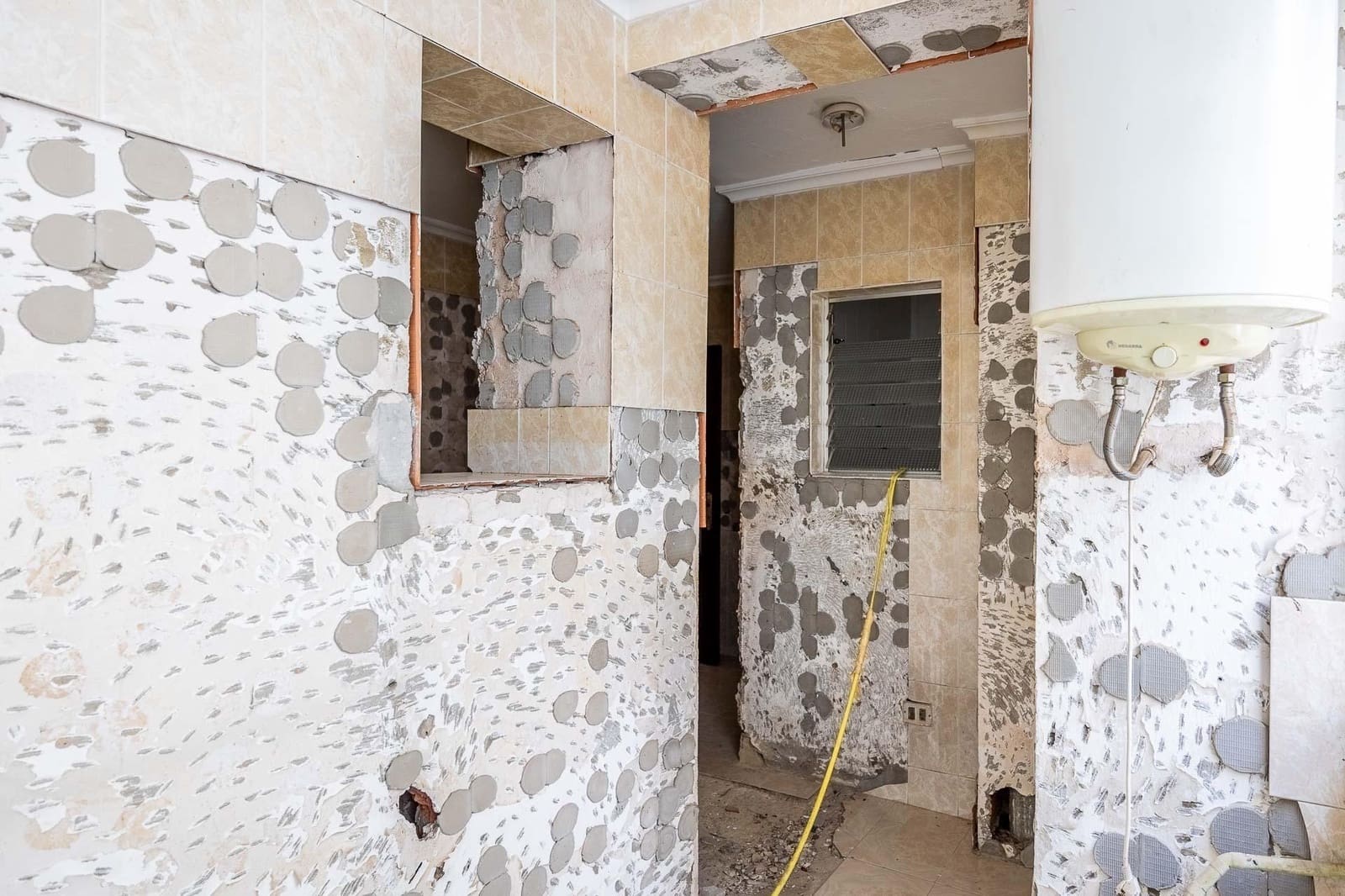 2 sovrum Lägenhet till salu i Sevilla stad - 155 000 € (Ref: 10025819)