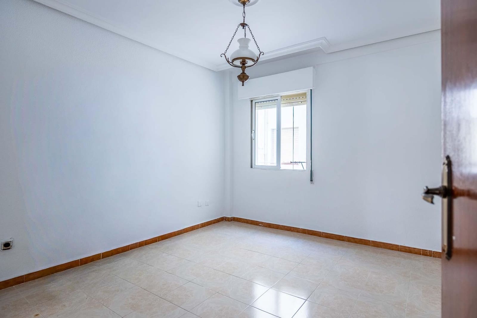 2 sovrum Lägenhet till salu i Sevilla stad - 155 000 € (Ref: 10025819)