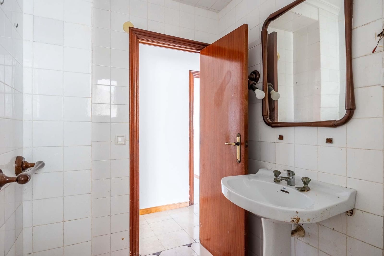 2 sovrum Lägenhet till salu i Sevilla stad - 155 000 € (Ref: 10025819)