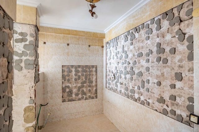 2 sovrum Lägenhet till salu i Sevilla stad - 155 000 € (Ref: 10025819)