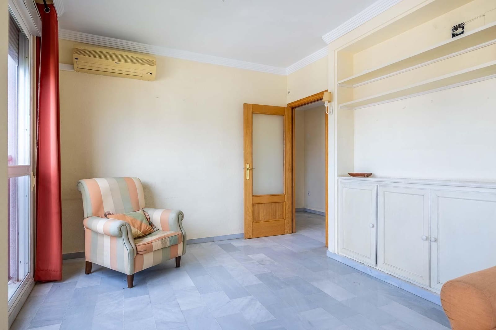 3 bedroom Flat for sale in Seville city with garage - € 230,000 (Ref: 10025820)