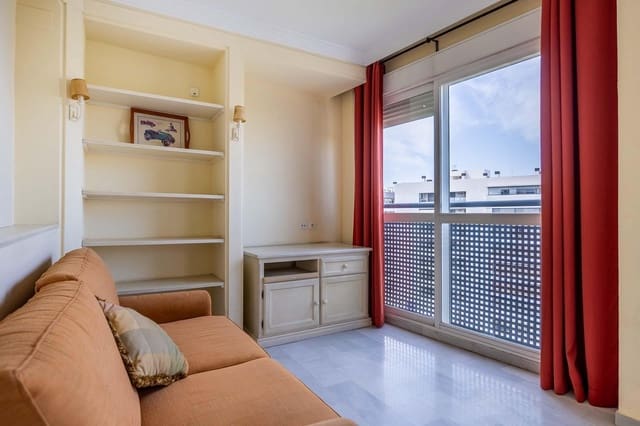 3 bedroom Flat for sale in Seville city with garage - € 230,000 (Ref: 10025820)