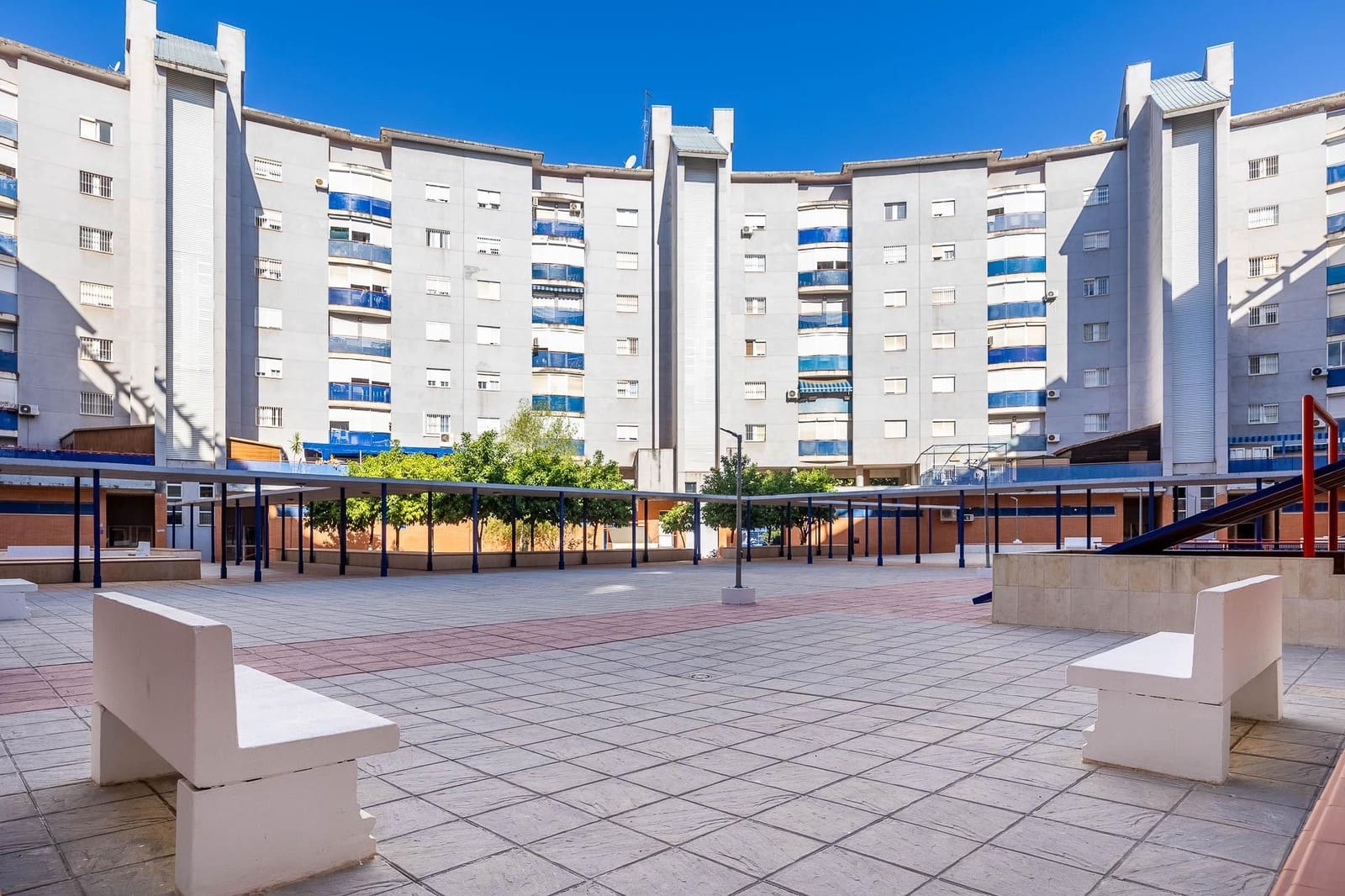 3 bedroom Flat for sale in Seville city with garage - € 230,000 (Ref: 10025820)