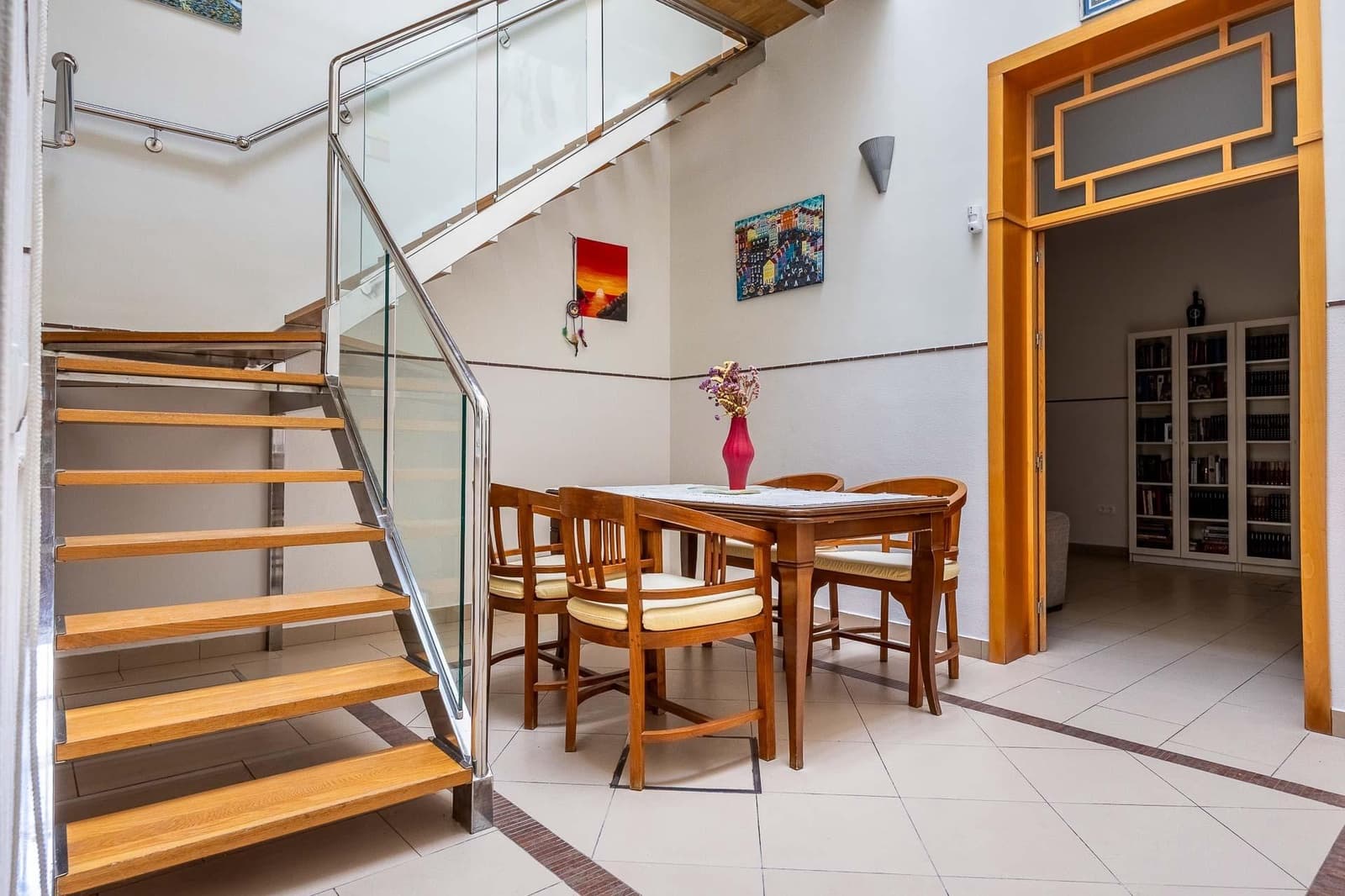4 makuuhuone Omakotitalo myytävänä paikassa Sevilla kaupunki - 645 000 € (Ref: 10025821)