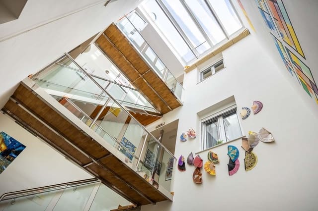 4 bedroom Townhouse for sale in Seville city - € 645,000 (Ref: 10025821)