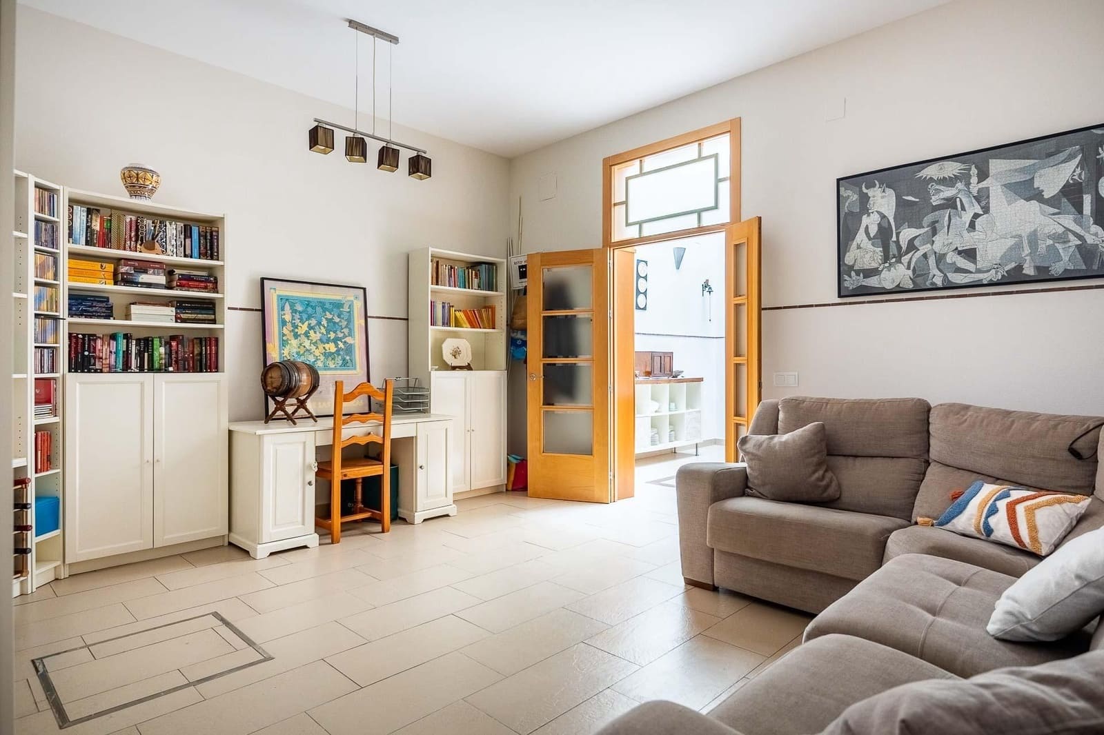 4 makuuhuone Omakotitalo myytävänä paikassa Sevilla kaupunki - 645 000 € (Ref: 10025821)