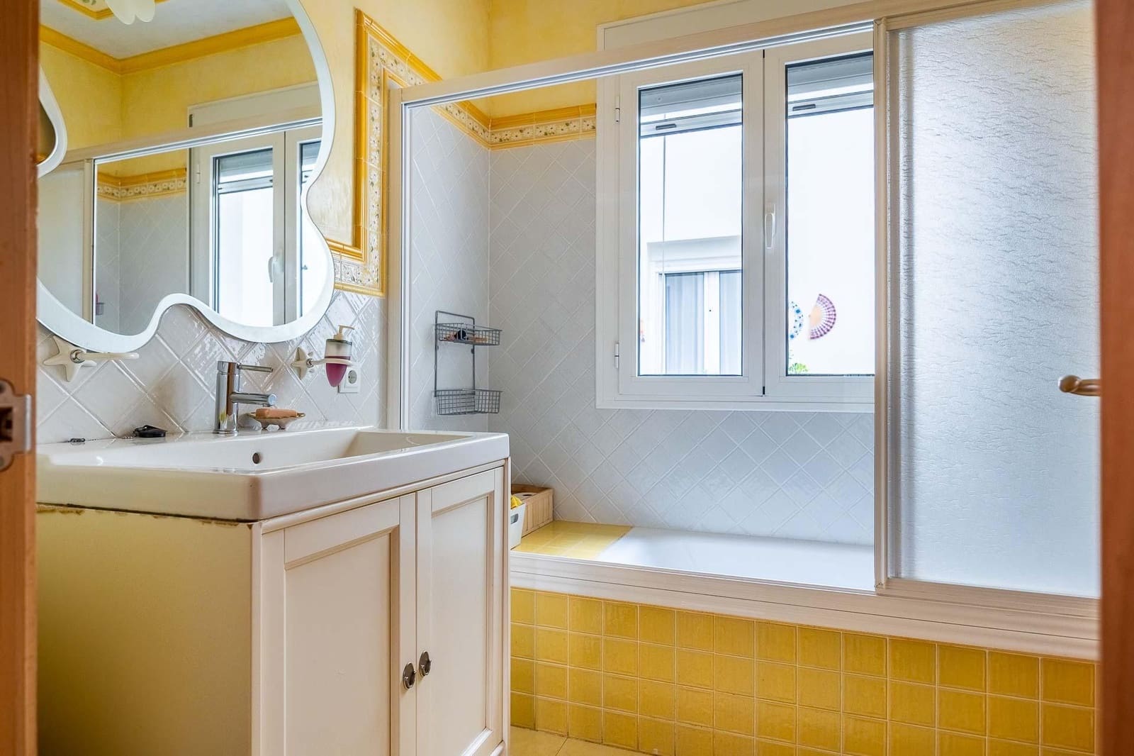 4 makuuhuone Omakotitalo myytävänä paikassa Sevilla kaupunki - 645 000 € (Ref: 10025821)