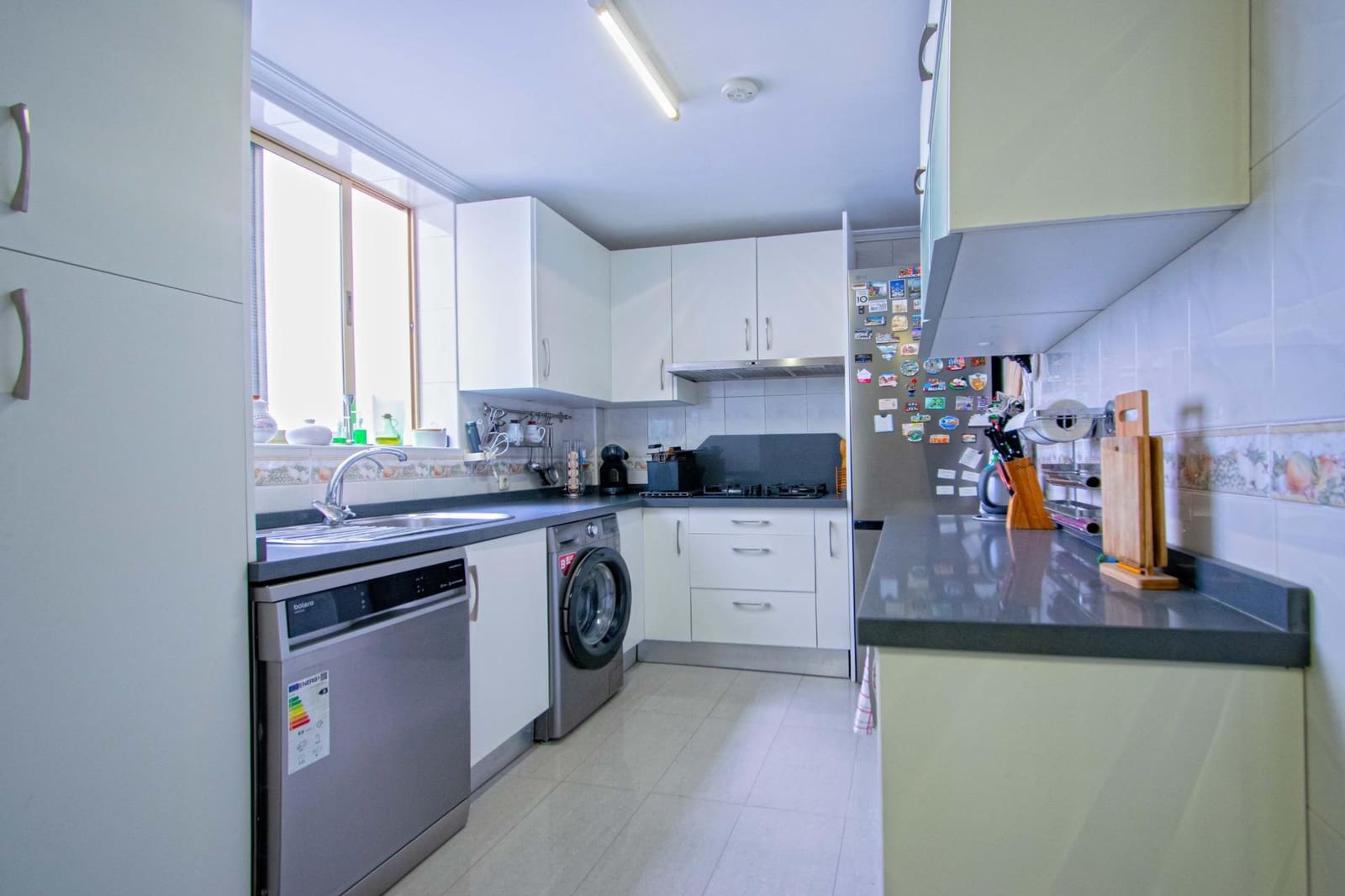 4 bedroom Flat for sale in Seville city - € 449,000 (Ref: 10027401)