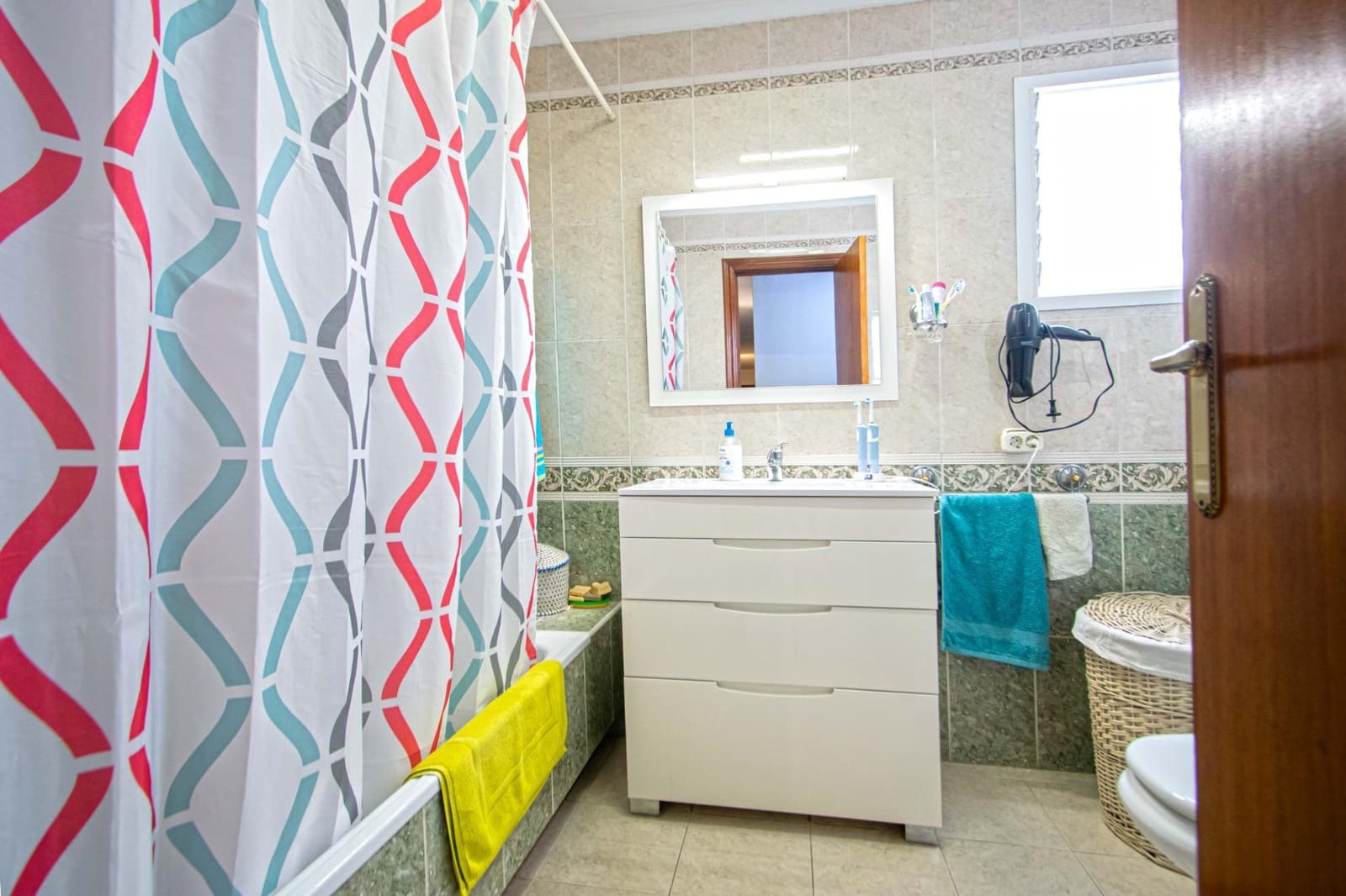 4 bedroom Flat for sale in Seville city - € 449,000 (Ref: 10027401)