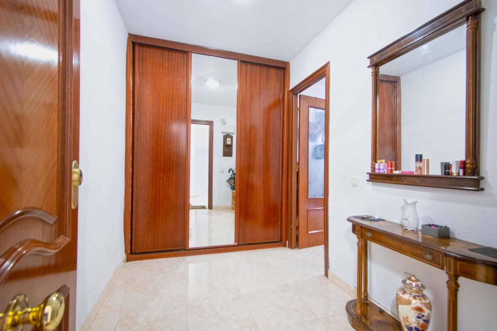 4 bedroom Flat for sale in Seville city - € 449,000 (Ref: 10027401)