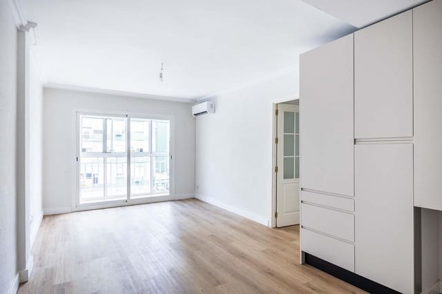 3 sypialnia Mieszkanie na sprzedaż w Rochelambert, Miasto Sewilla - 198 000 € (Ref: 10027402)