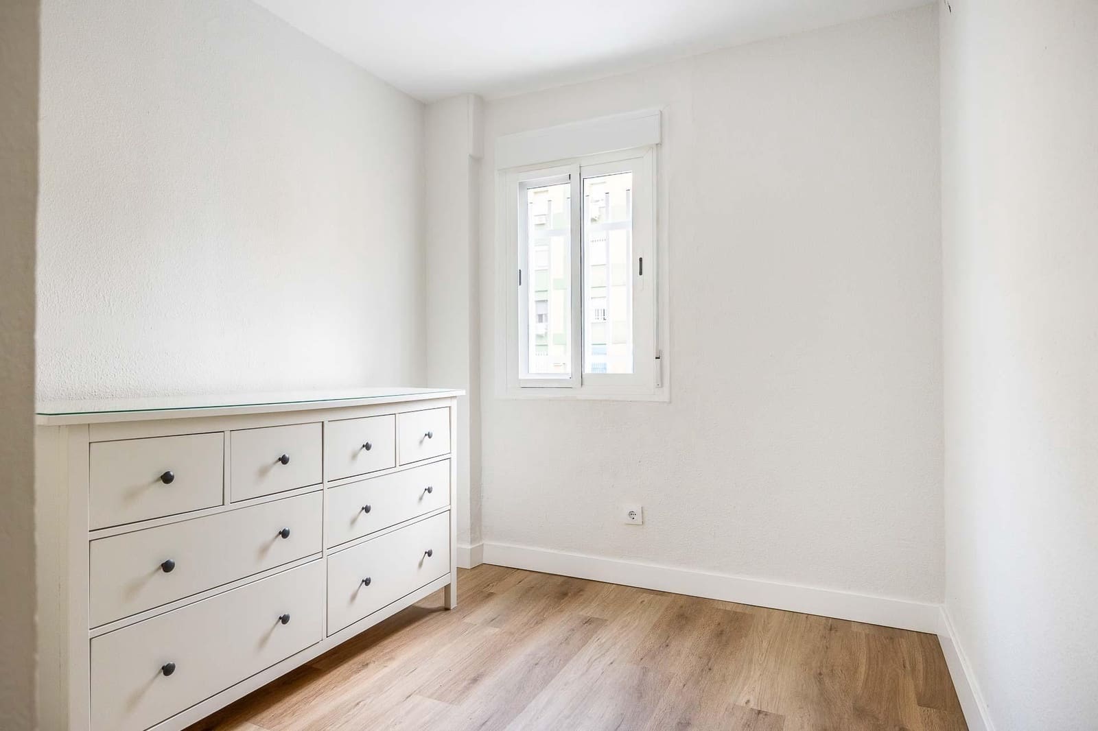 3 sovrum Lägenhet till salu i Sevilla stad - 198 000 € (Ref: 10027402)