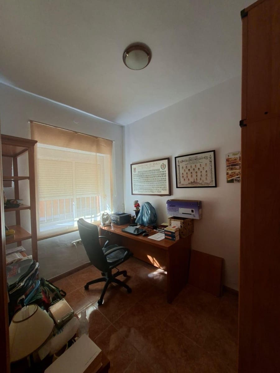 5 camera da letto Villa in vendita in Villanueva del Rio y Minas con piscina garage - 185.000 € (Rif: 10032131)