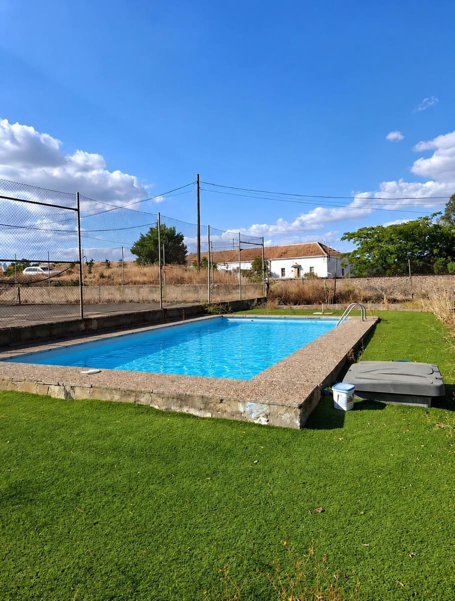 5 camera da letto Villa in vendita in Villanueva del Rio y Minas con piscina garage - 185.000 € (Rif: 10032131)