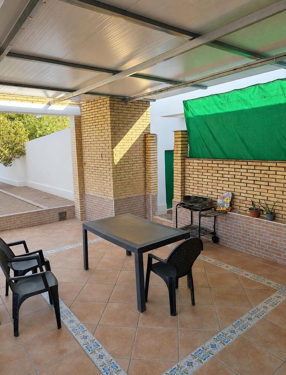 5 camera da letto Villa in vendita in Villanueva del Rio y Minas con piscina garage - 185.000 € (Rif: 10032131)