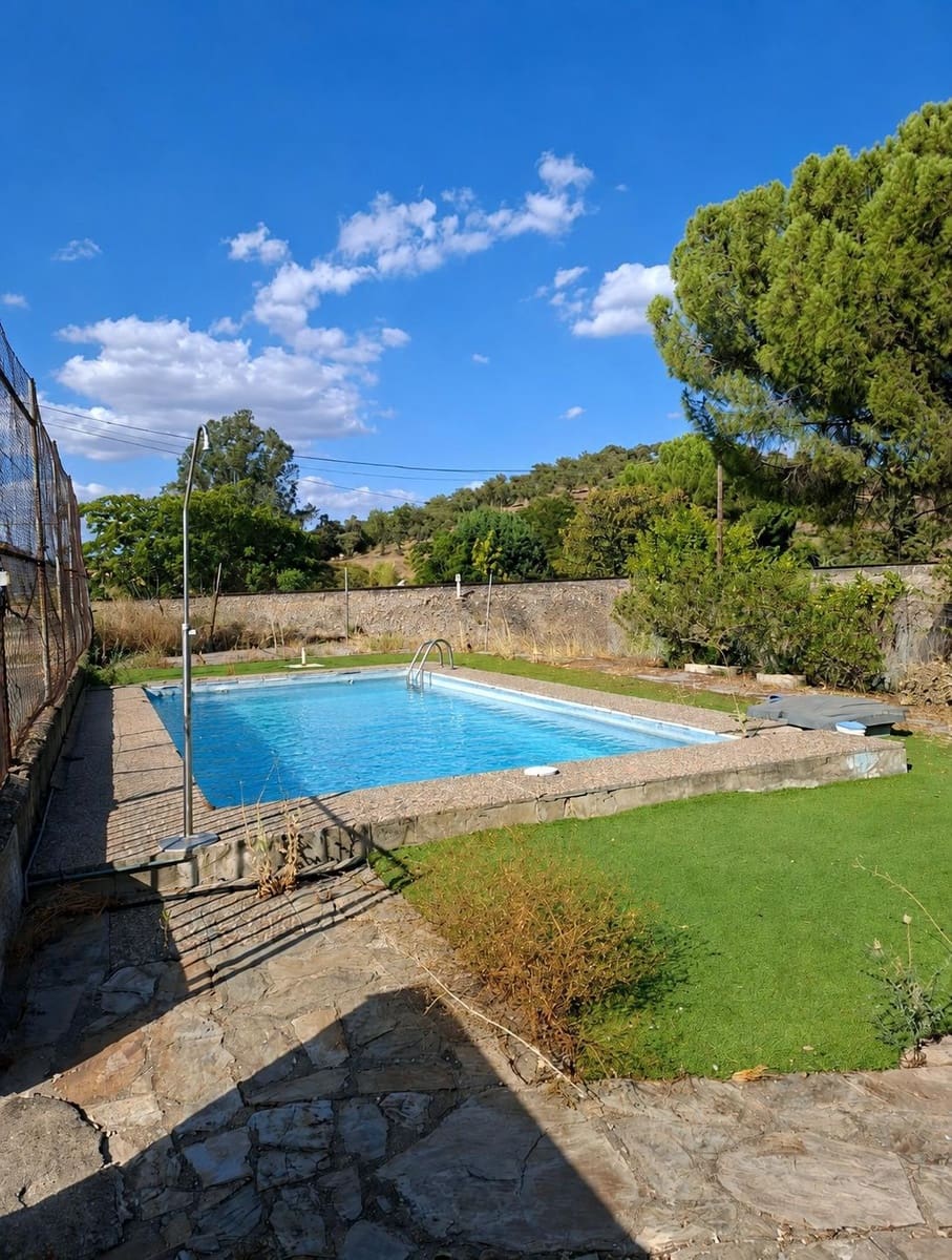5 camera da letto Villa in vendita in Villanueva del Rio y Minas con piscina garage - 185.000 € (Rif: 10032131)