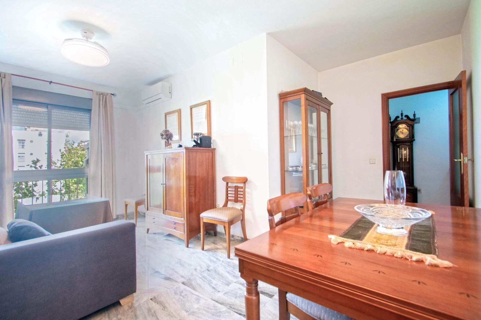 4 makuuhuone Asunto myytävänä paikassa Sevilla kaupunki mukana uima-altaan - 295 000 € (Ref: 10034065)