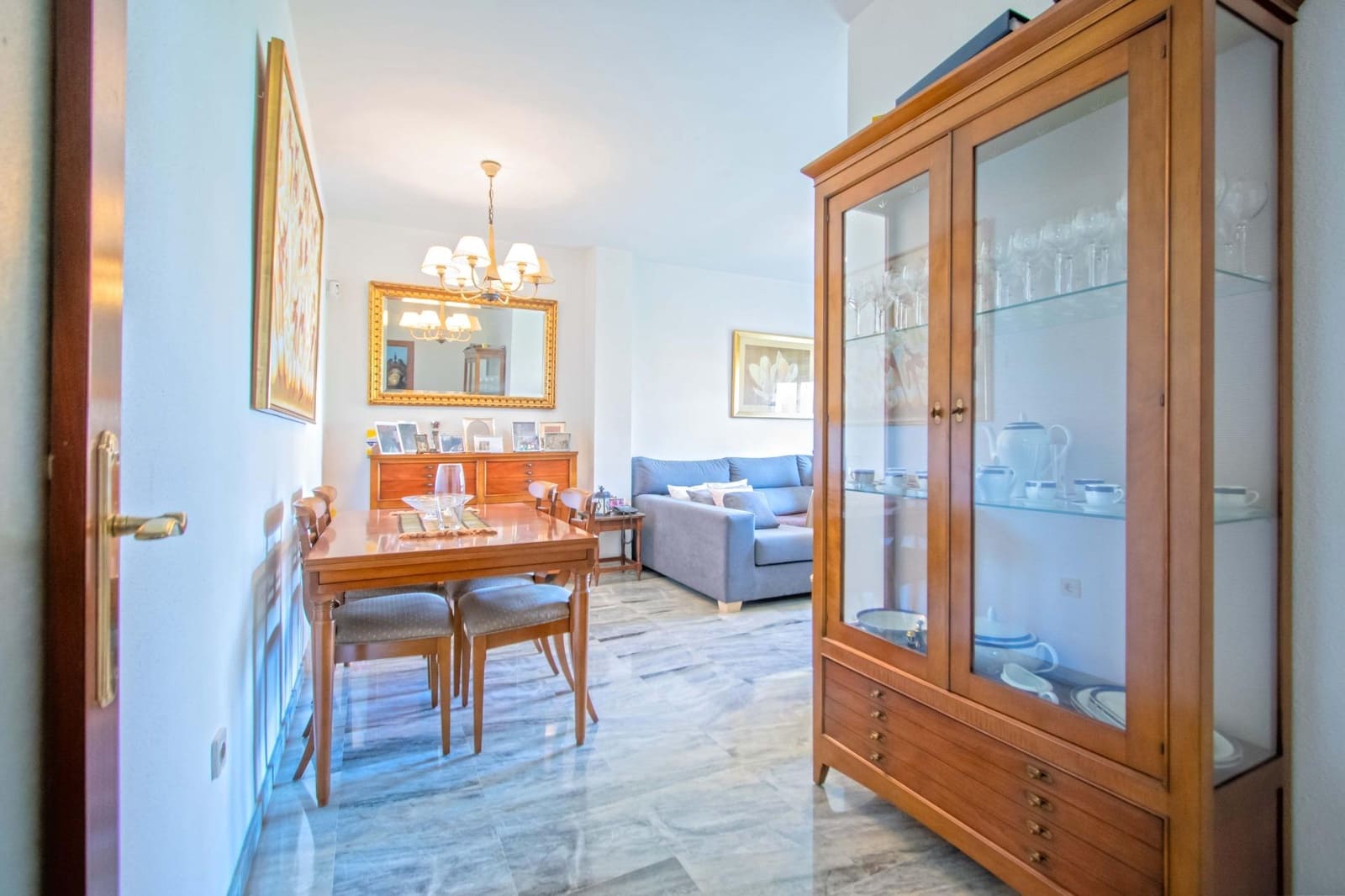 4 makuuhuone Asunto myytävänä paikassa Sevilla kaupunki mukana uima-altaan - 295 000 € (Ref: 10034065)
