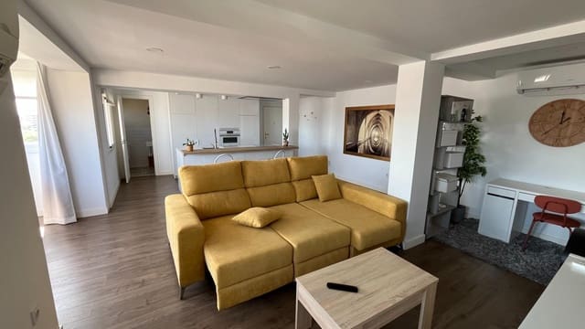 1 sovrum Lägenhet att hyra i Sevilla stad med garage - 1 000 € (Ref: 10034066)