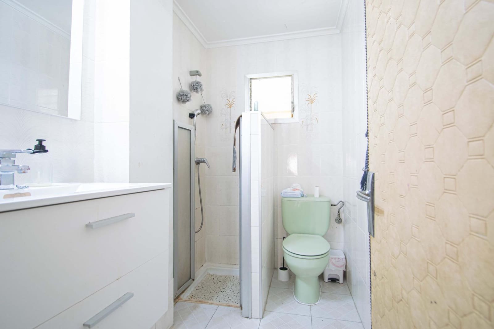 3 slaapkamer Flat te koop in Sevilla stad - € 145.000 (Ref: 10035468)
