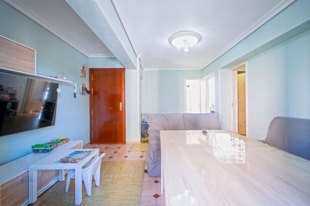 3 slaapkamer Flat te koop in La Plata, Sevilla stad - € 145.000 (Ref: 10035468)
