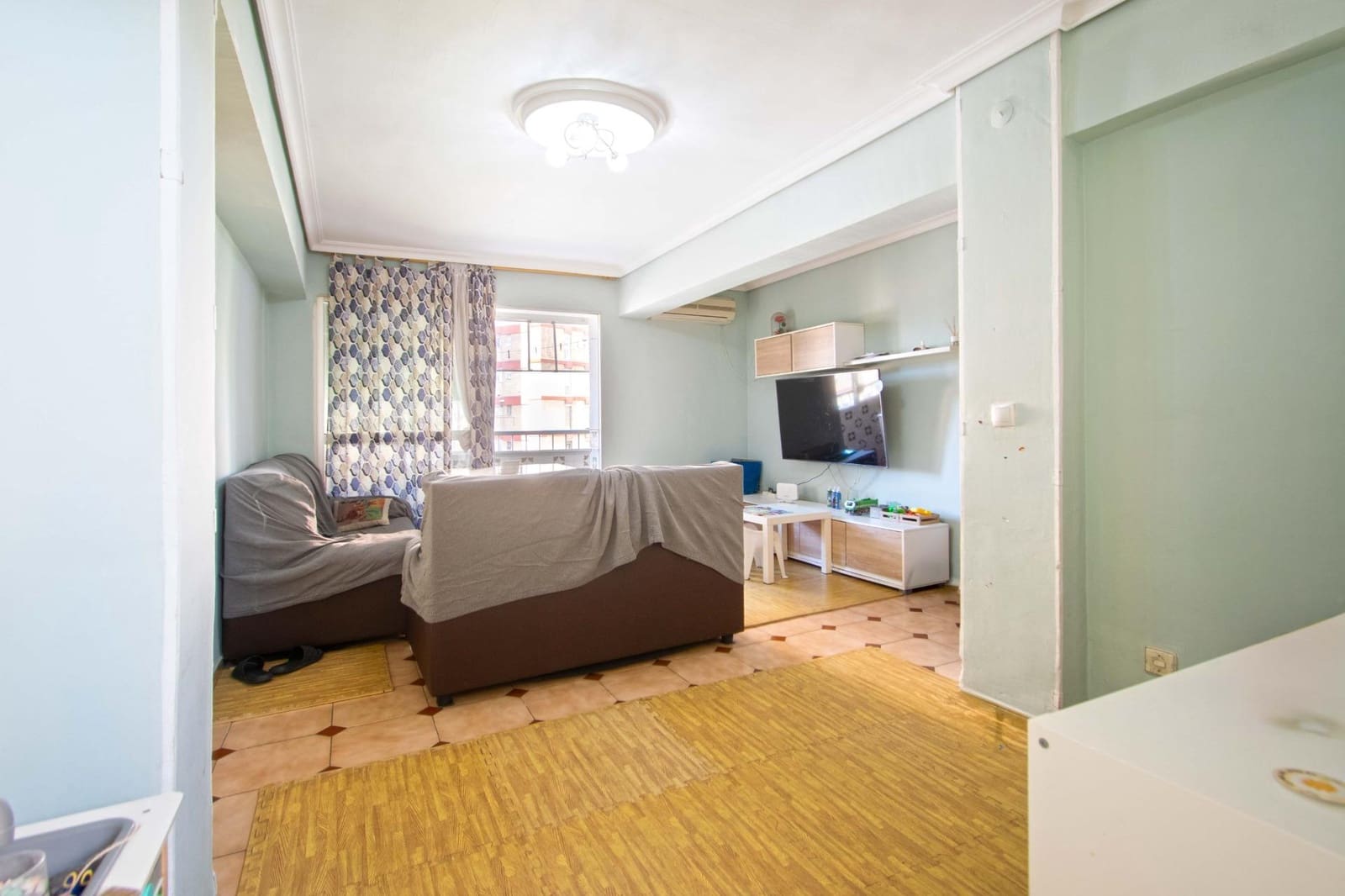 3 slaapkamer Flat te koop in Sevilla stad - € 145.000 (Ref: 10035468)