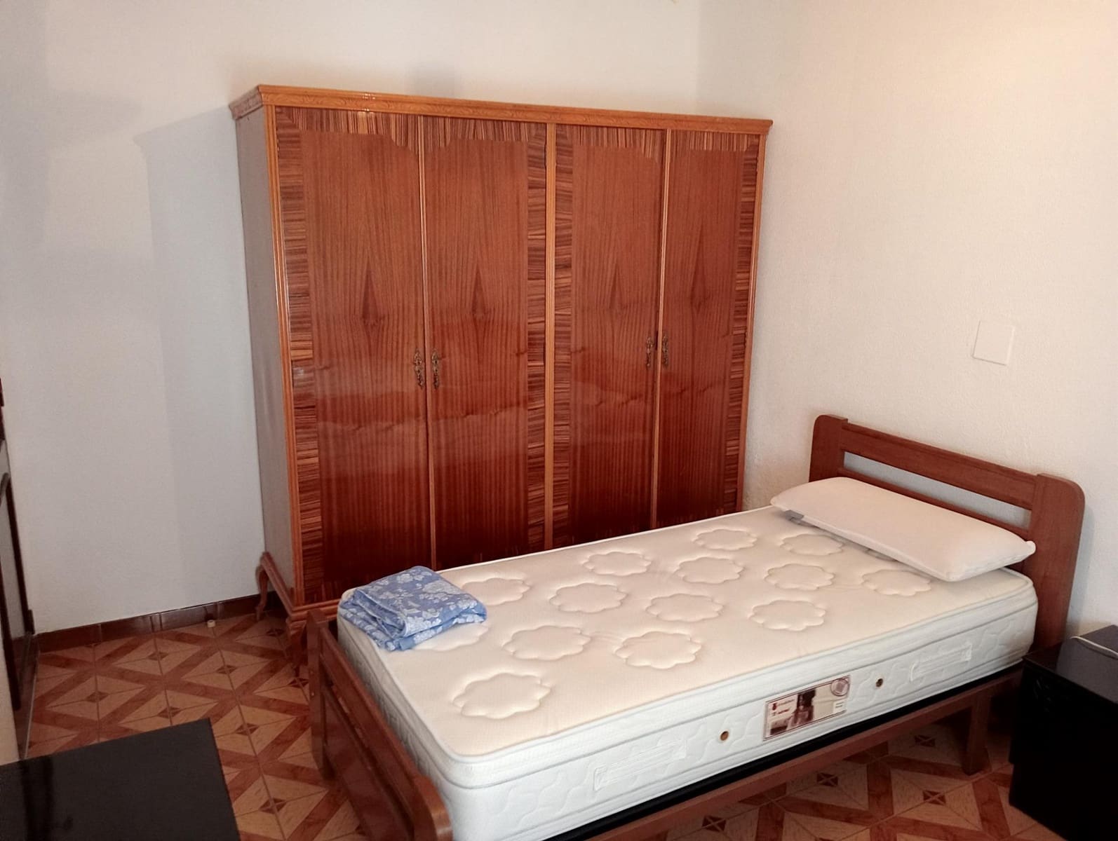 3 quarto Apartamento para arrendar em Sevilha cidade - 950 € (Ref: 10035469)