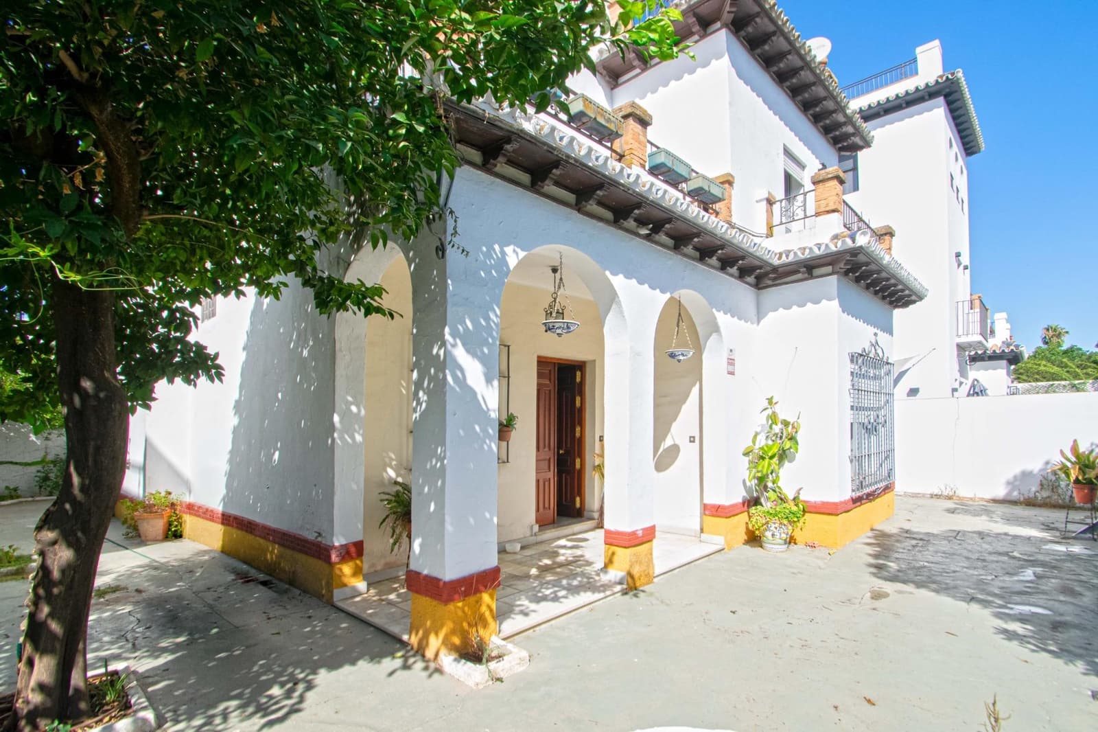 7 sypialnia Willa na sprzedaż w Miasto Sewilla z garażem - 895 000 € (Ref: 10041232)