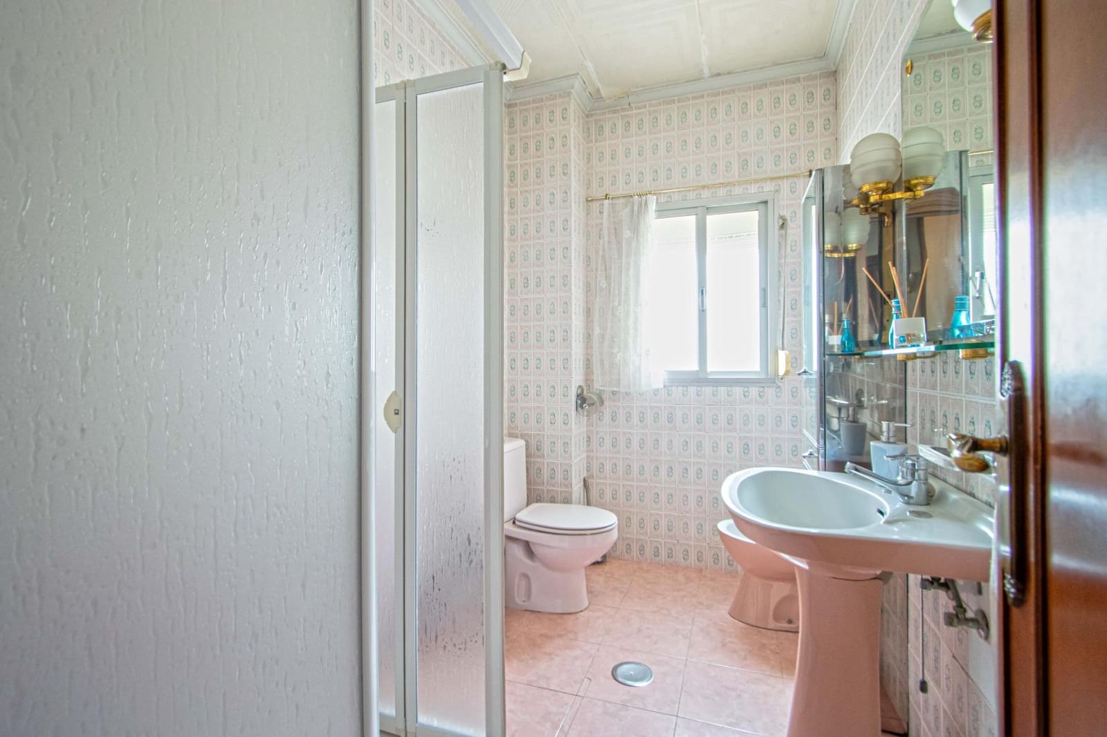 4 makuuhuone Asunto myytävänä paikassa Sevilla kaupunki - 335 000 € (Ref: 10043117)