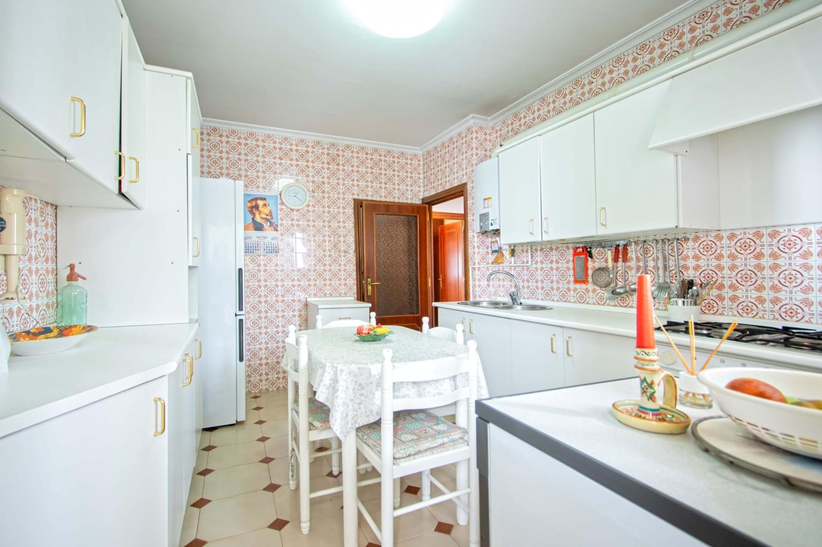 4 makuuhuone Asunto myytävänä paikassa Sevilla kaupunki - 335 000 € (Ref: 10043117)