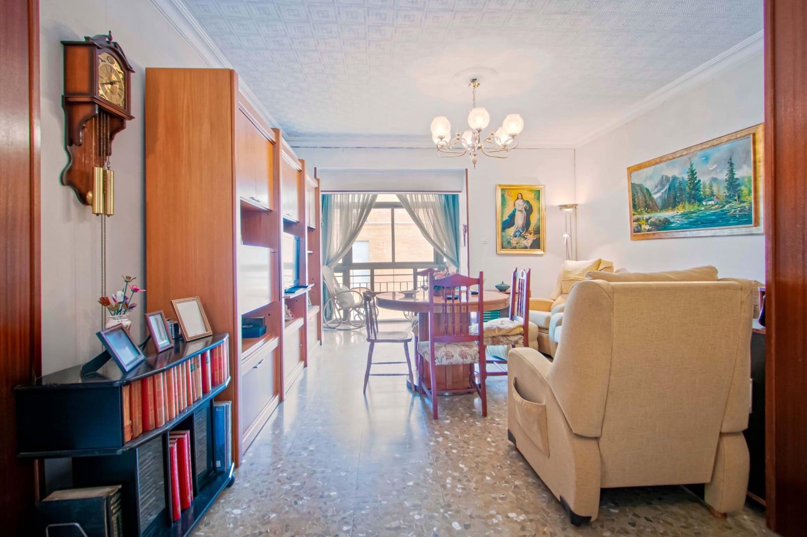 4 bedroom Flat for sale in Seville city - € 335,000 (Ref: 10043117)