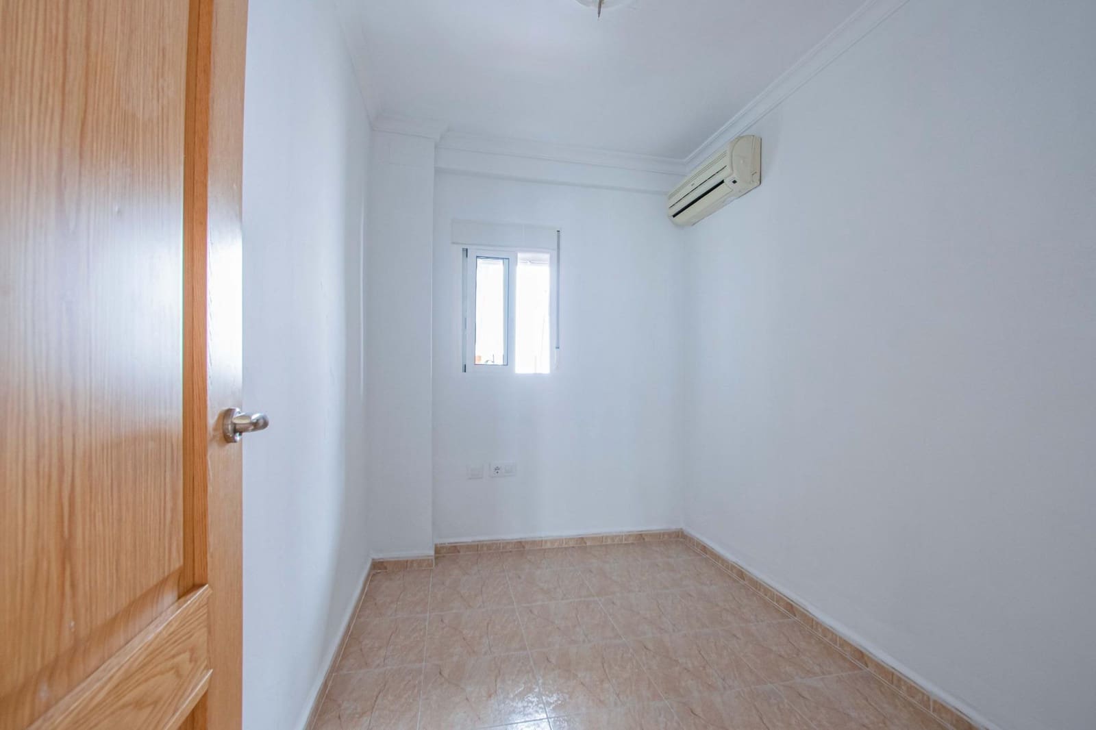3 Zimmer Wohnung zu verkaufen in Sevilla Stadt - 205.000 € (Ref: 10044902)