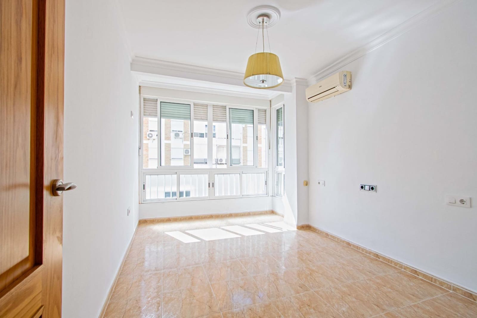 3 Zimmer Wohnung zu verkaufen in Sevilla Stadt - 205.000 € (Ref: 10044902)