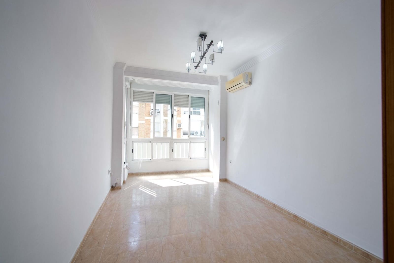 3 Zimmer Wohnung zu verkaufen in Sevilla Stadt - 205.000 € (Ref: 10044902)