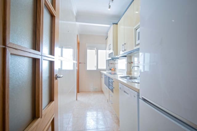 3 Zimmer Wohnung zu verkaufen in Sevilla Stadt - 205.000 € (Ref: 10044902)