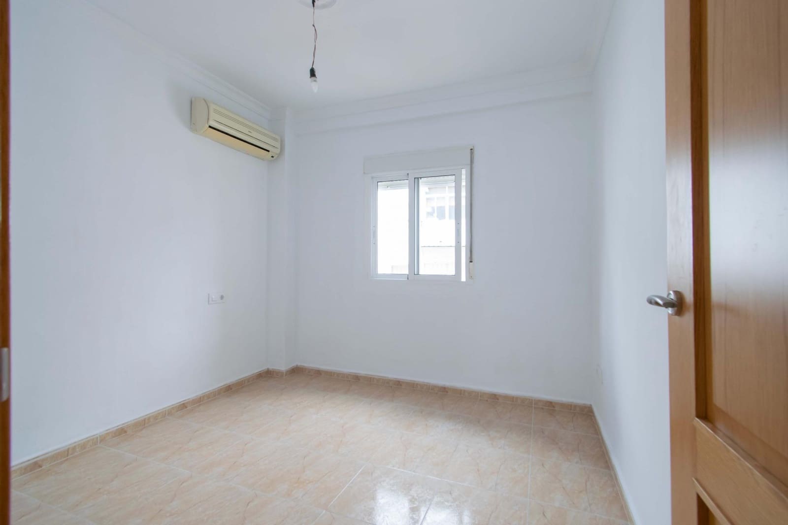 3 Zimmer Wohnung zu verkaufen in Sevilla Stadt - 205.000 € (Ref: 10044902)