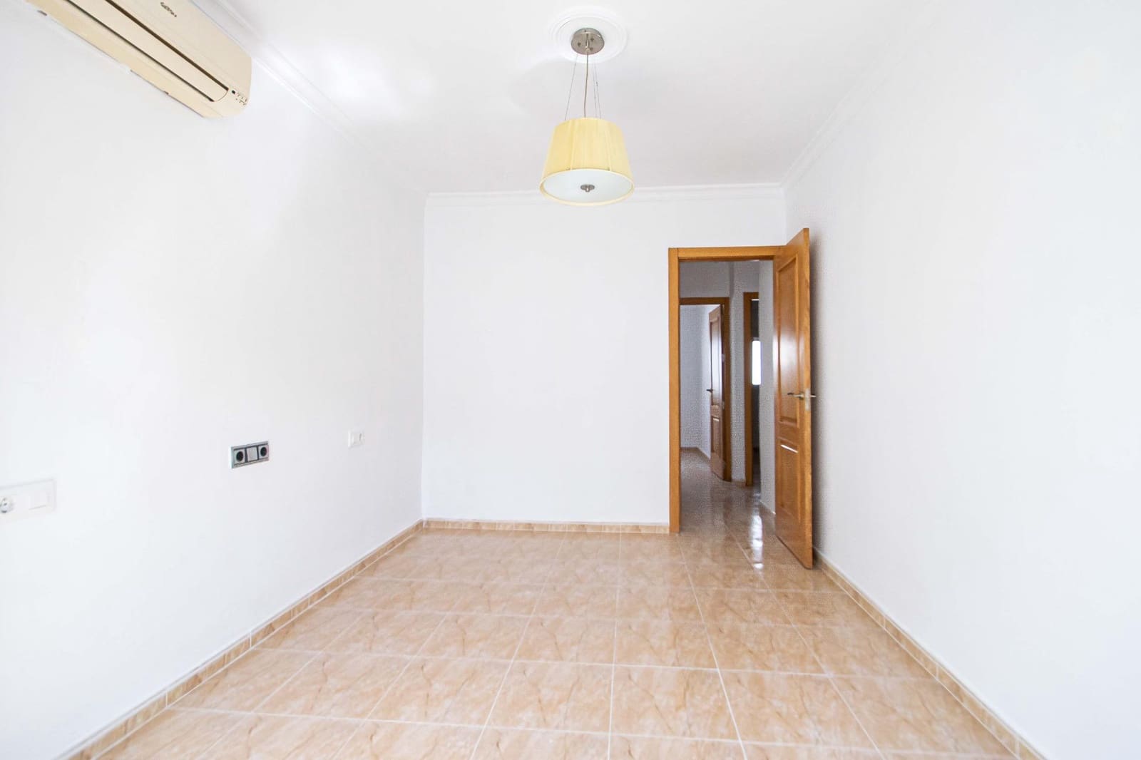 3 Zimmer Wohnung zu verkaufen in Sevilla Stadt - 205.000 € (Ref: 10044902)