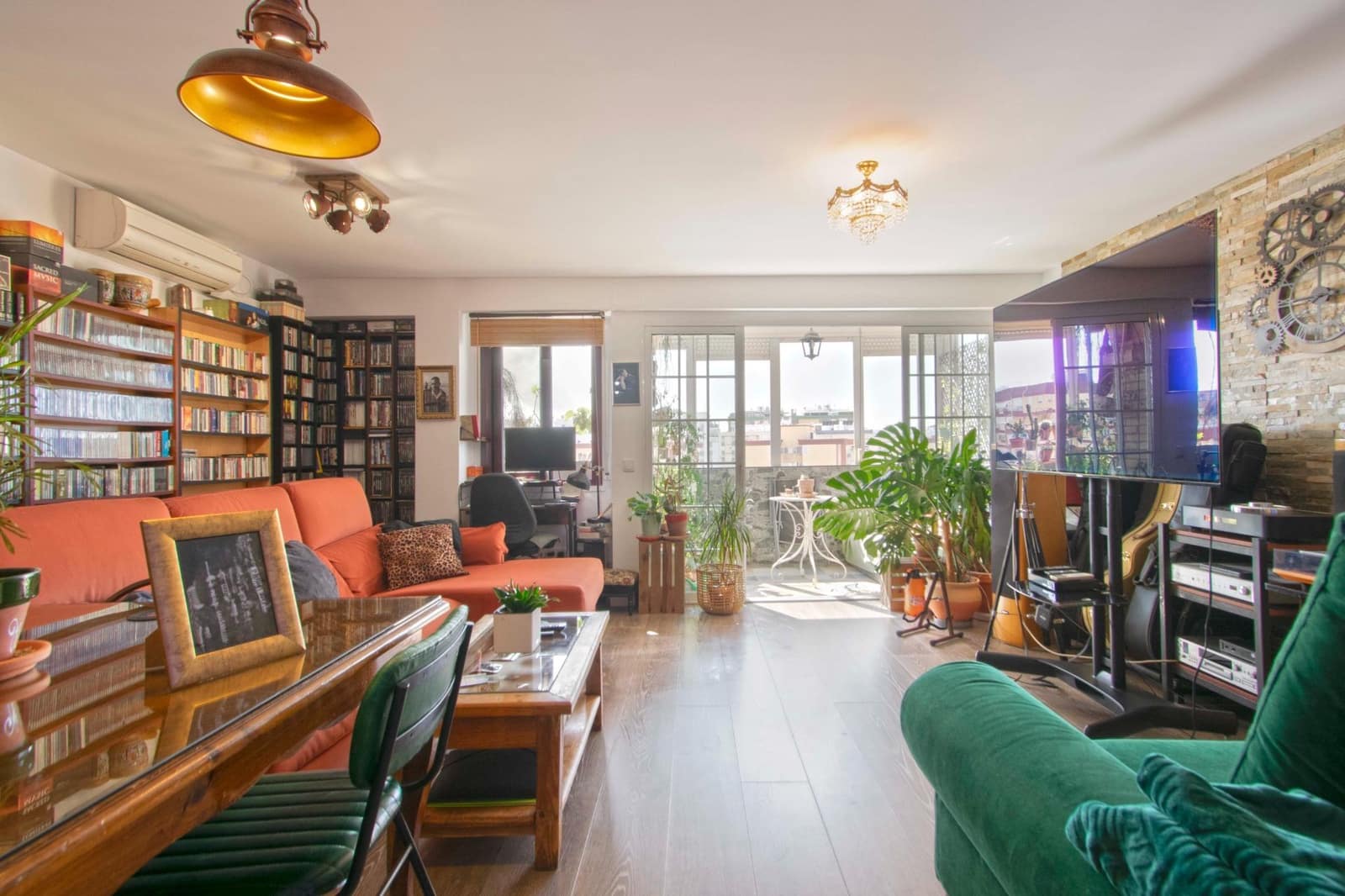 3 bedroom Flat for sale in Seville city - € 450,000 (Ref: 10047425)