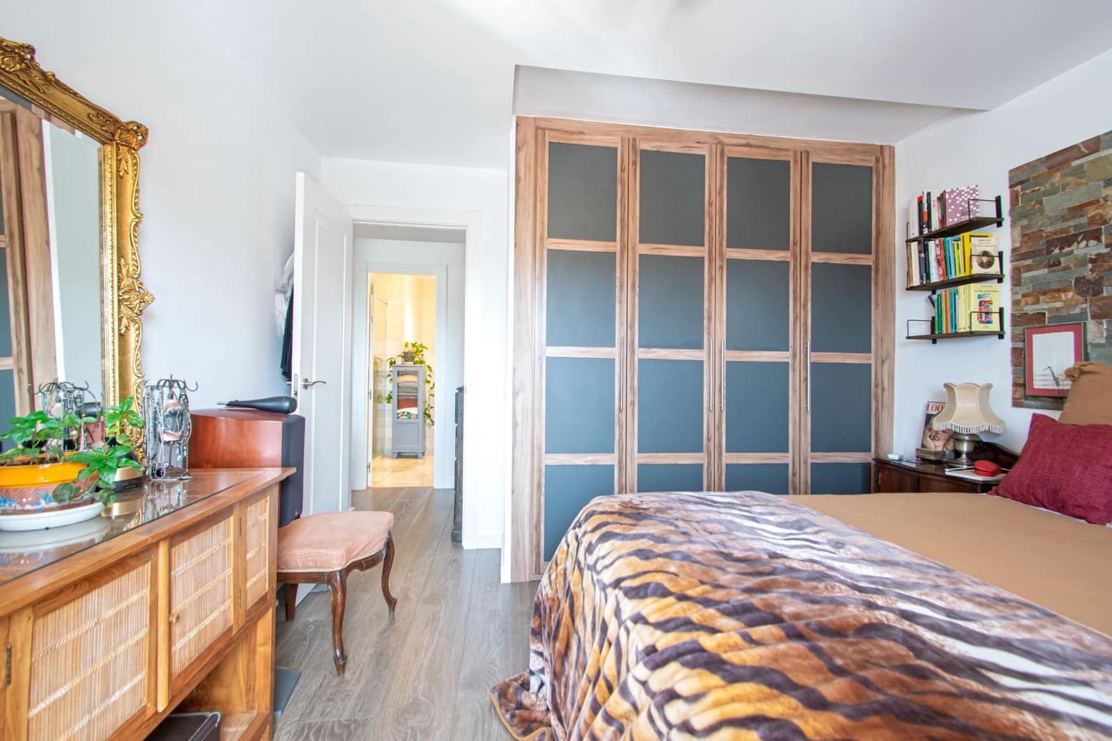 3 bedroom Flat for sale in Seville city - € 450,000 (Ref: 10047425)