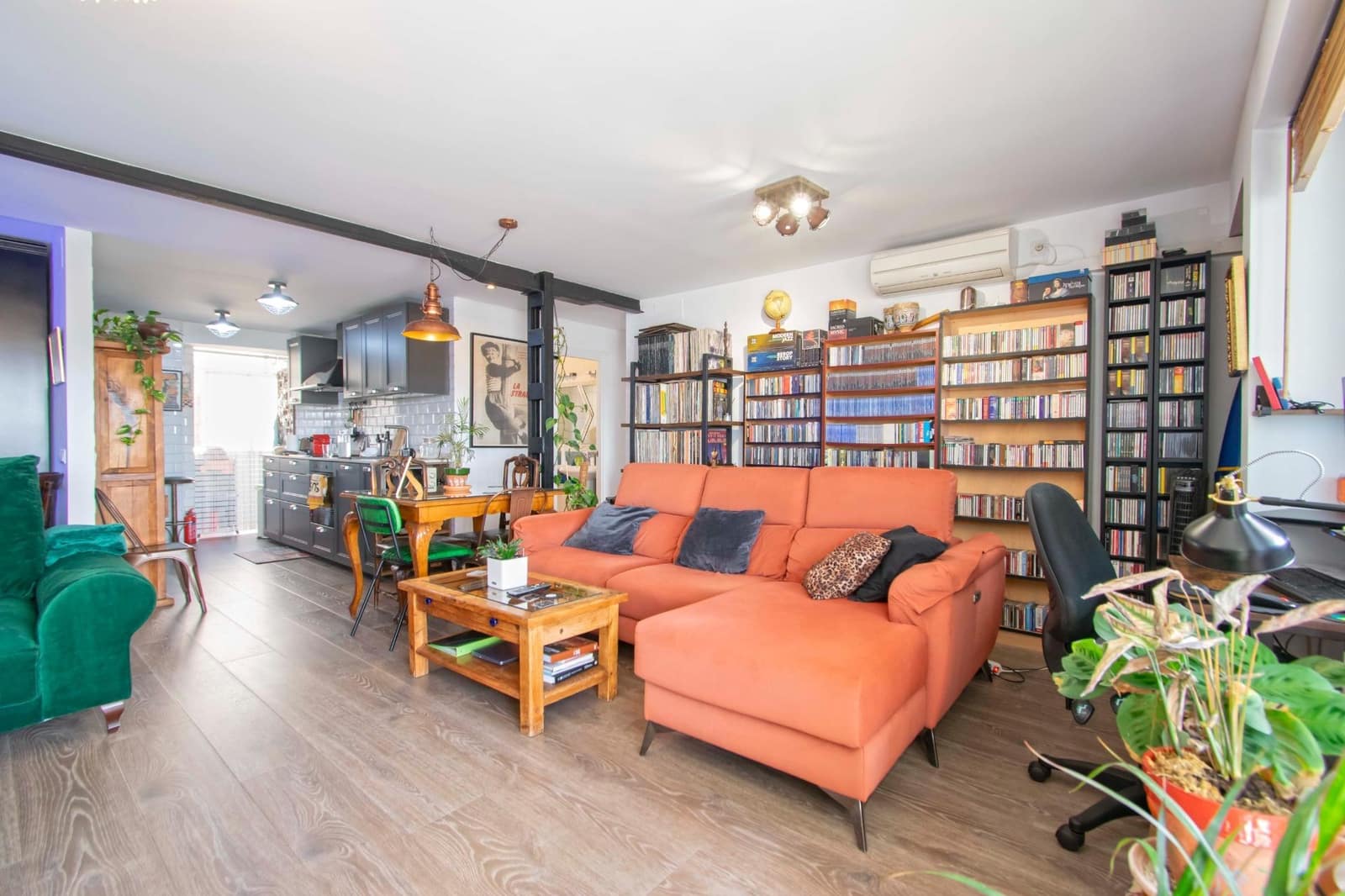 3 bedroom Flat for sale in Seville city - € 450,000 (Ref: 10047425)