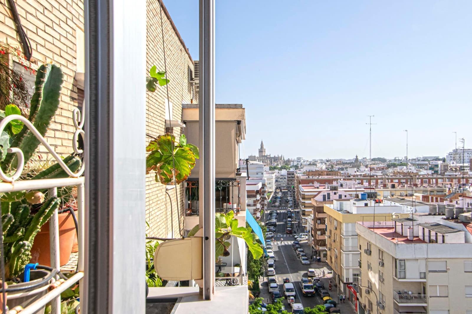 3 bedroom Flat for sale in Seville city - € 450,000 (Ref: 10047425)
