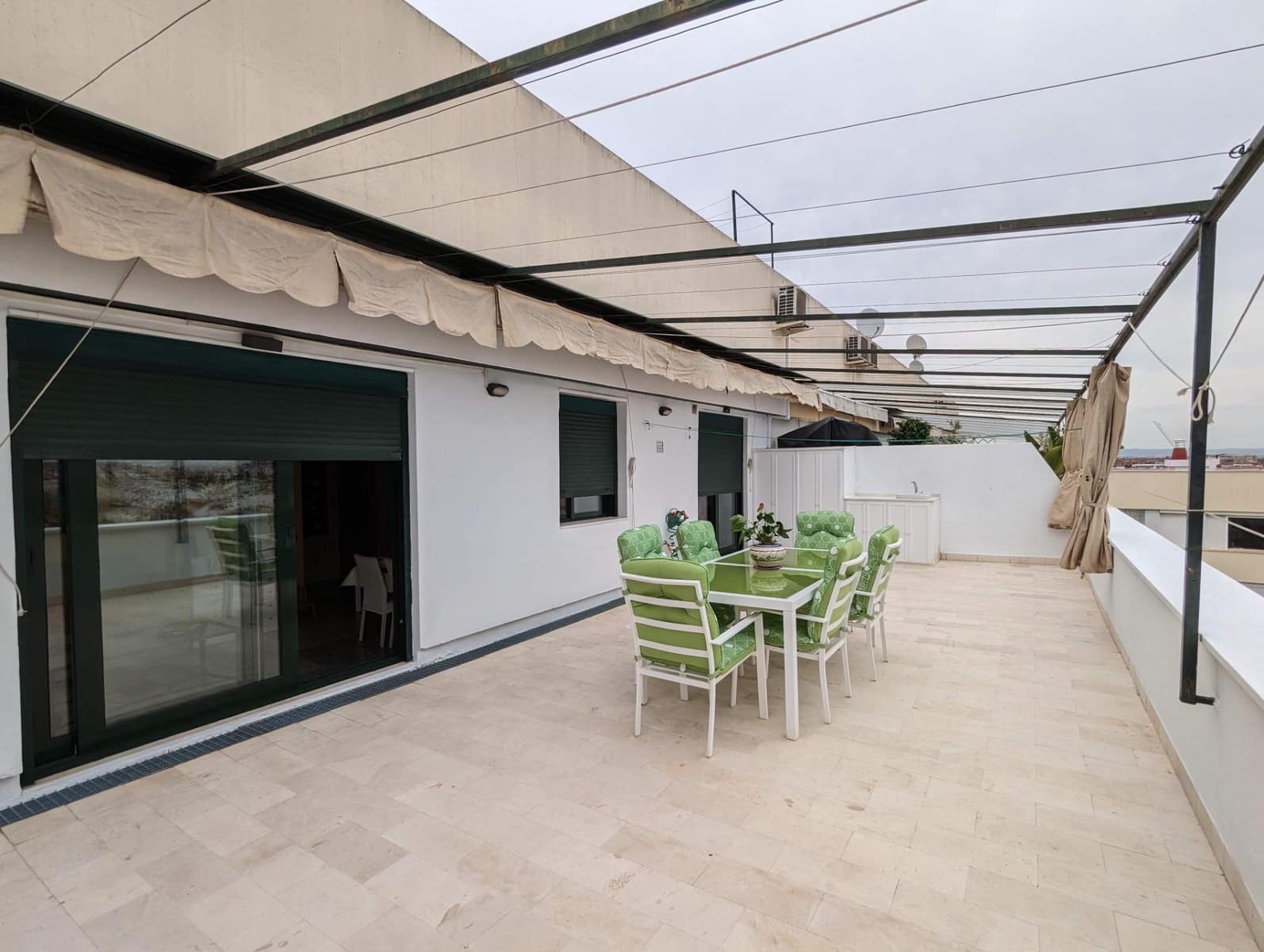1 Zimmer Apartment zu vermieten in Sevilla Stadt - 1.500 € (Ref: 10047426)