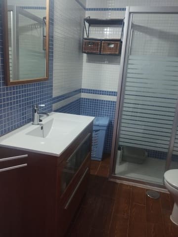 Villa/Maison Mitoyenne de 4 chambres à louer à Séville ville - 1 200 € (Ref: 10047427)